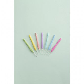 Clover Amour Crochet Hook Set (0.60 - 1.75 mm)