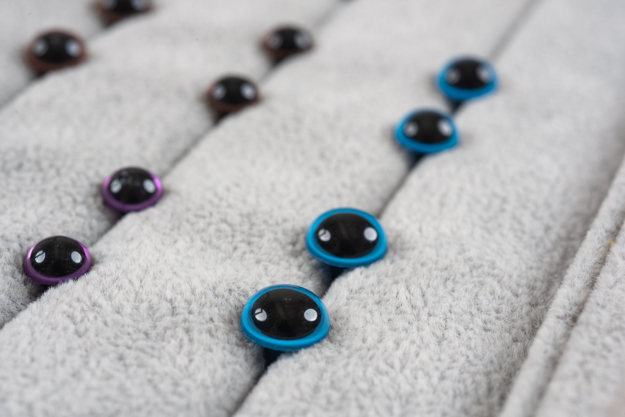 Tiny Rabbit Hole Blue Safety Eyes with Round Pupil