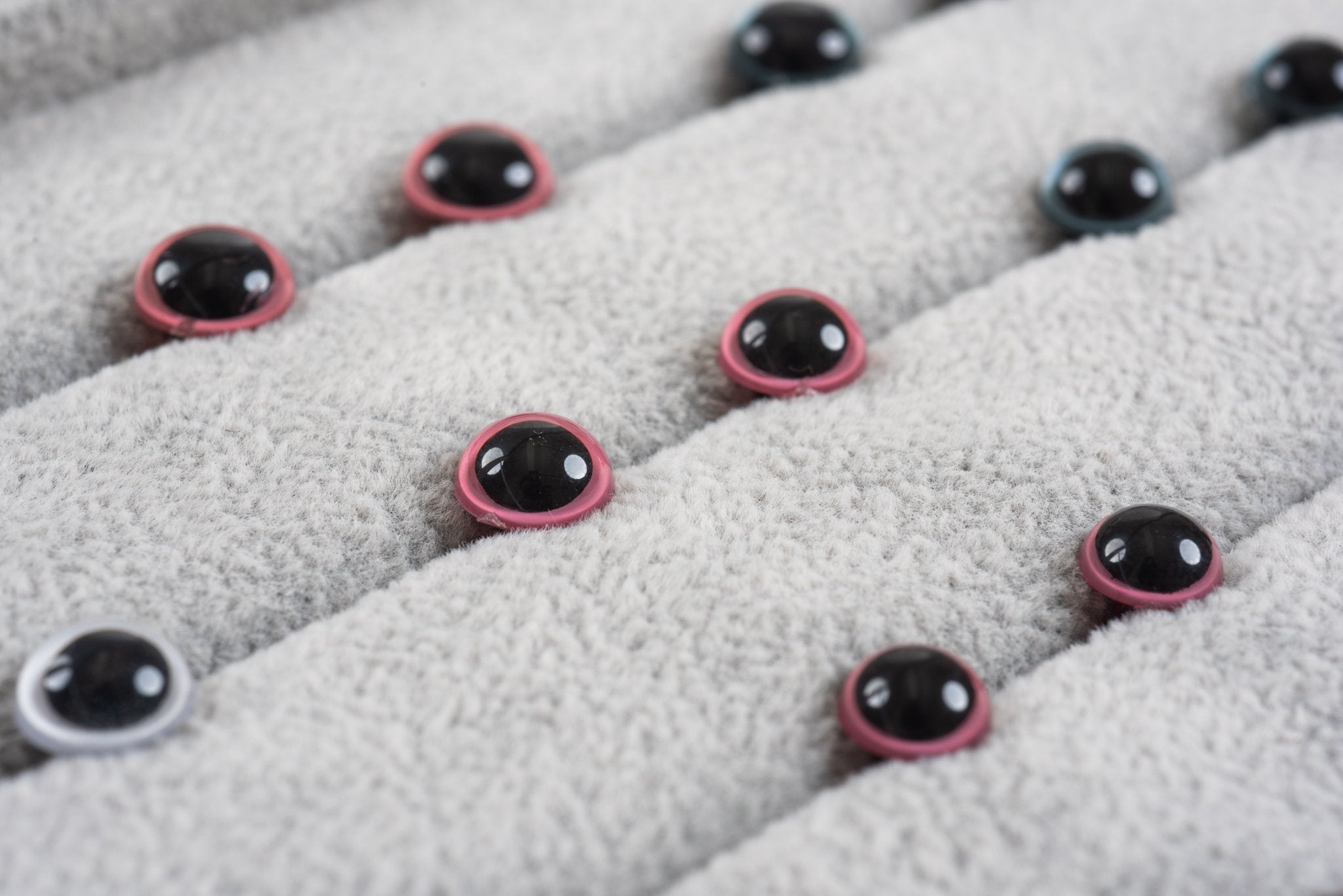 Tiny Rabbit Hole Pink Safety Eyes with Round Pupil