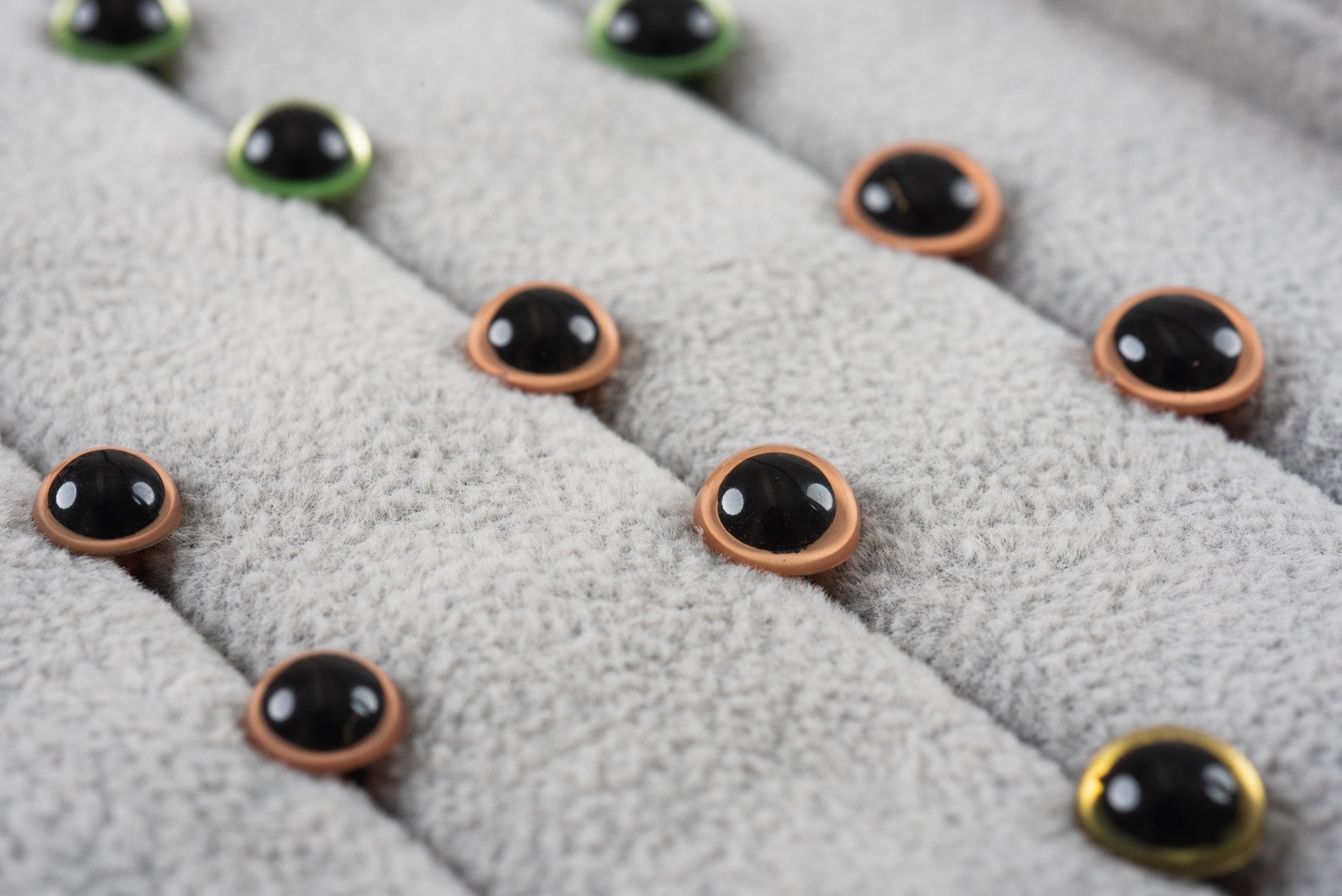 Tiny Rabbit Hole Peach Safety Eyes with Round Pupil