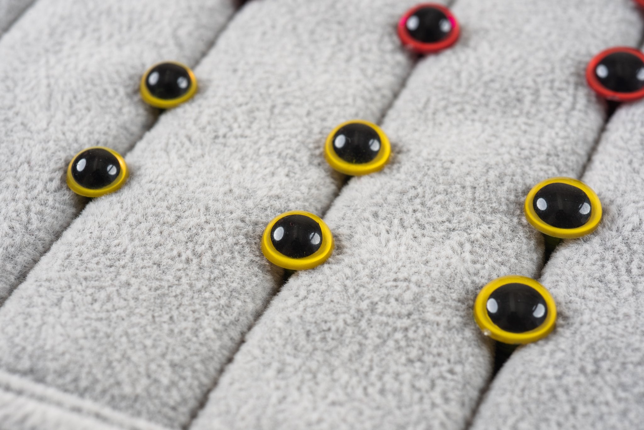 Tiny Rabbit Hole Yellow Safety Eyes with Round Pupil