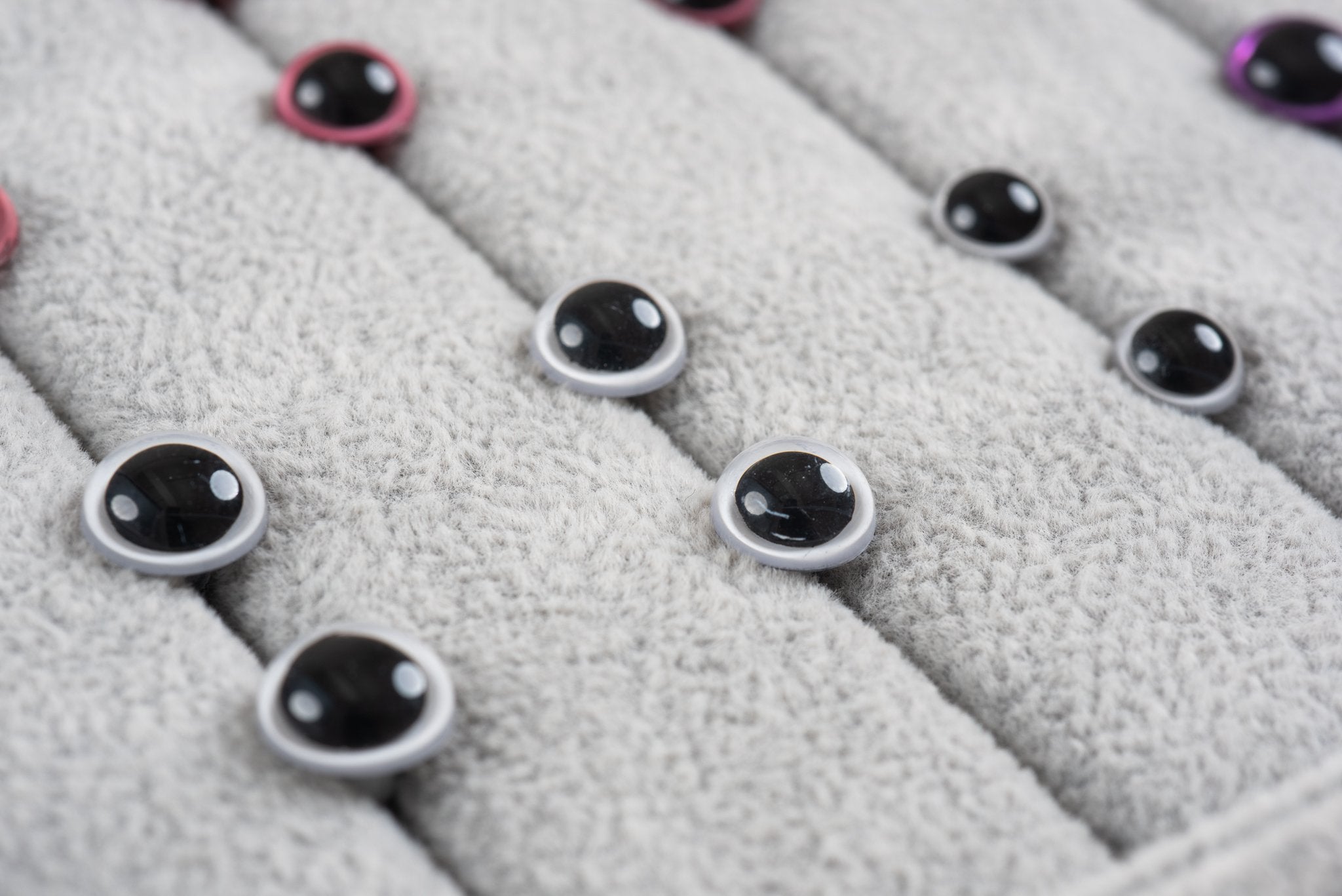 Tiny Rabbit Hole White Safety Eyes with Round Pupil